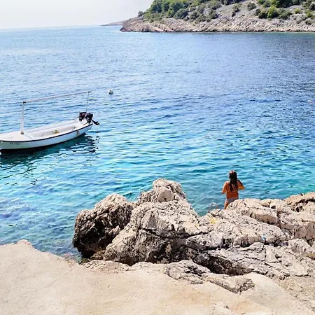 아파트 Luger 2 Dachgeschoss 로고즈니차