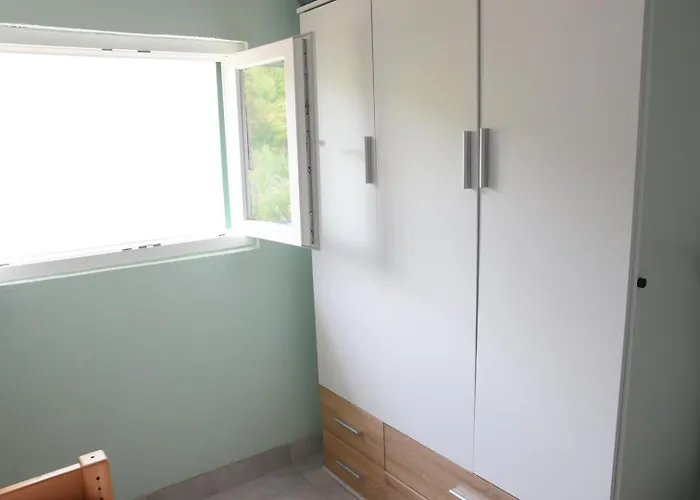 Luger 2 Dachgeschoss Daire *